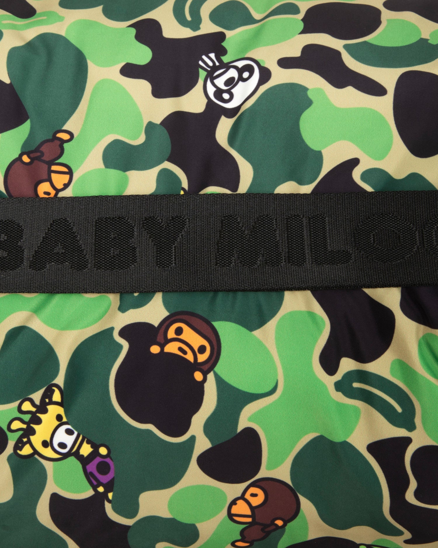 Camo oversize cross bag - Image 4