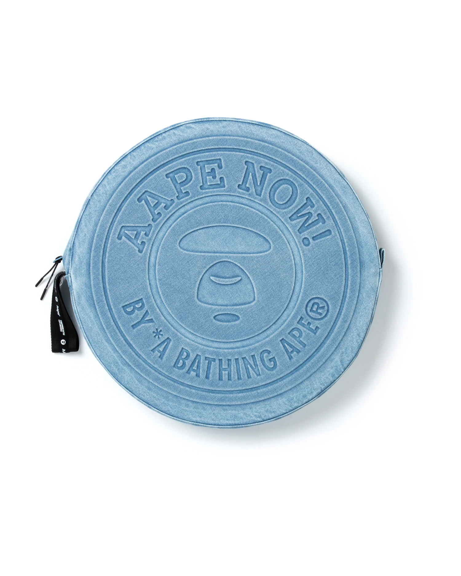 Moonface embossed cushion - Image 6