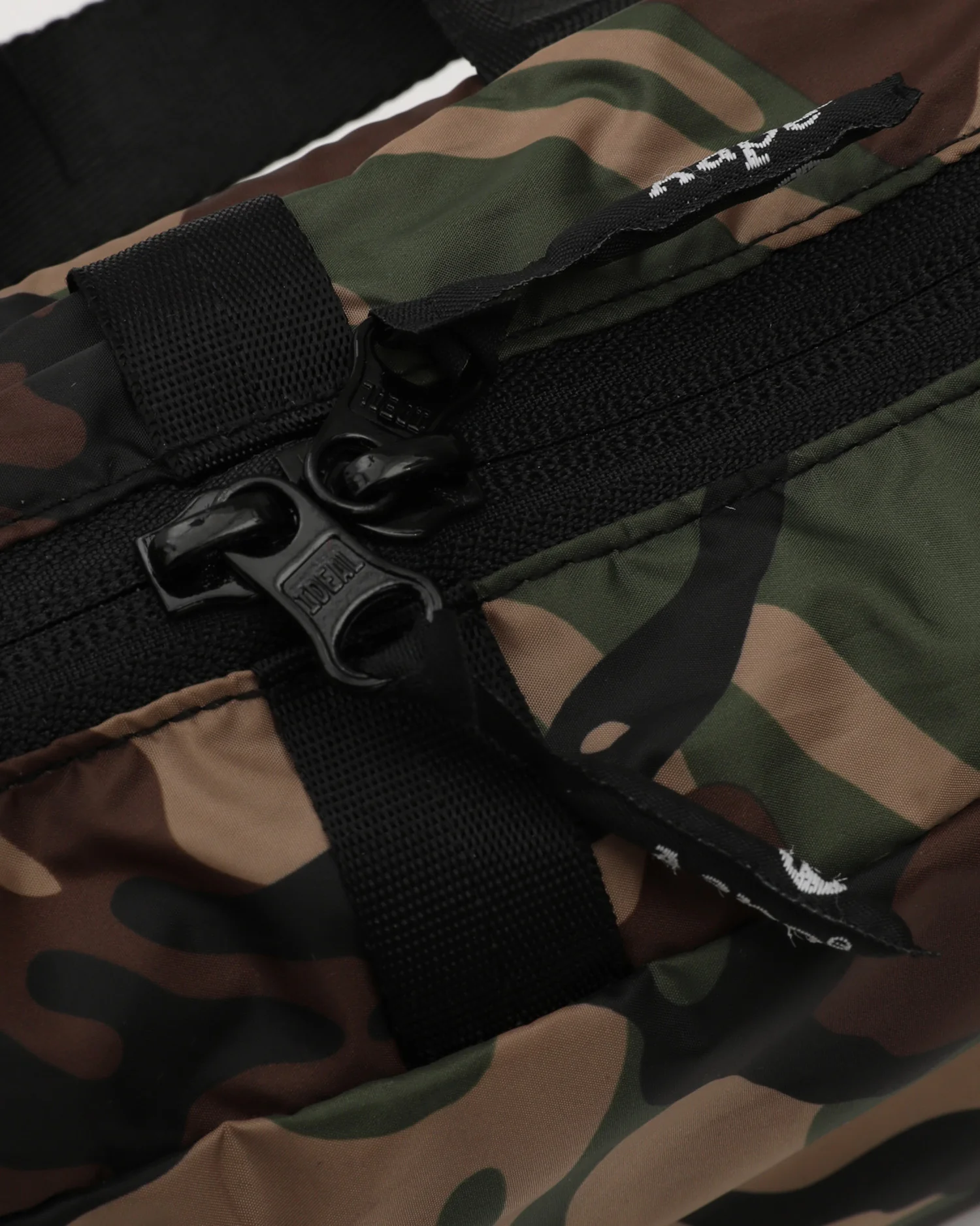 Camouflage print logo weekender - Image 4