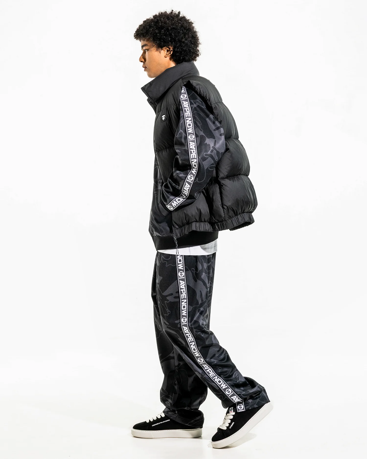 AAPENOW moonface camo sweat pants - Image 2