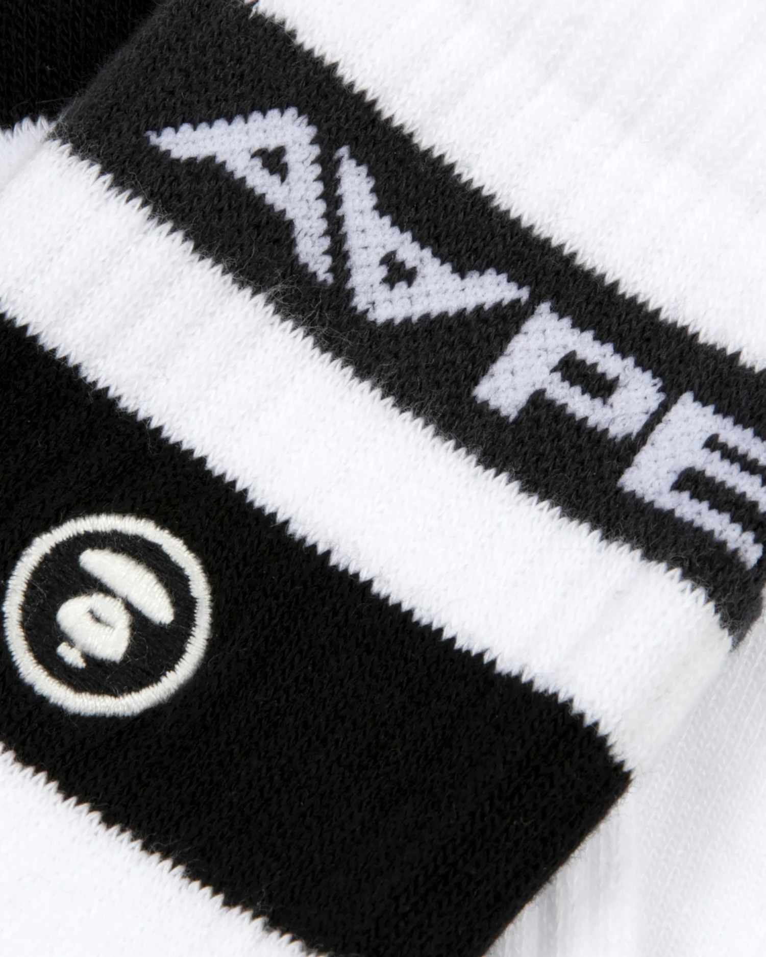 AAPENOW moonface stripe socks - Image 9