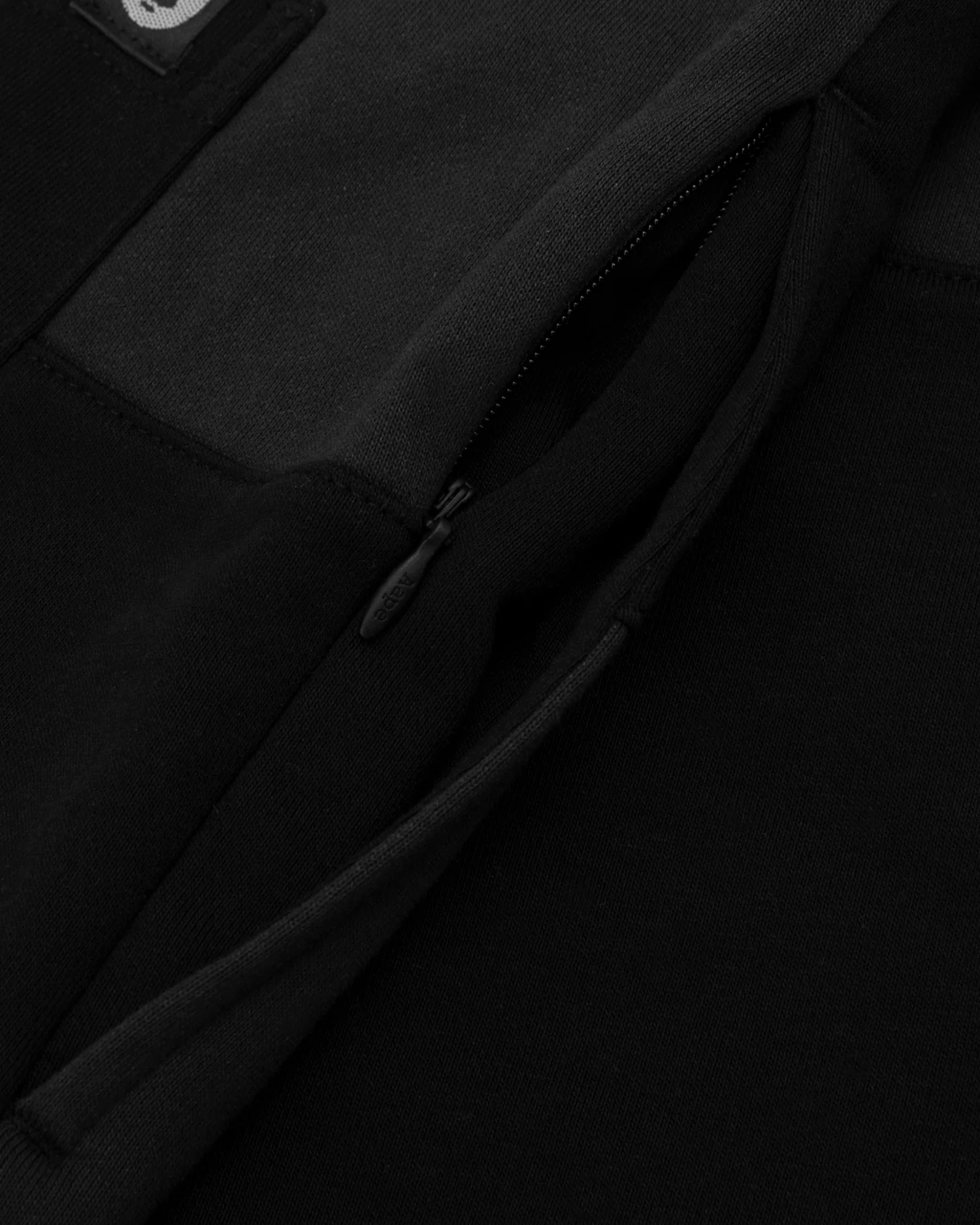Moonface check sweat shorts - Image 10