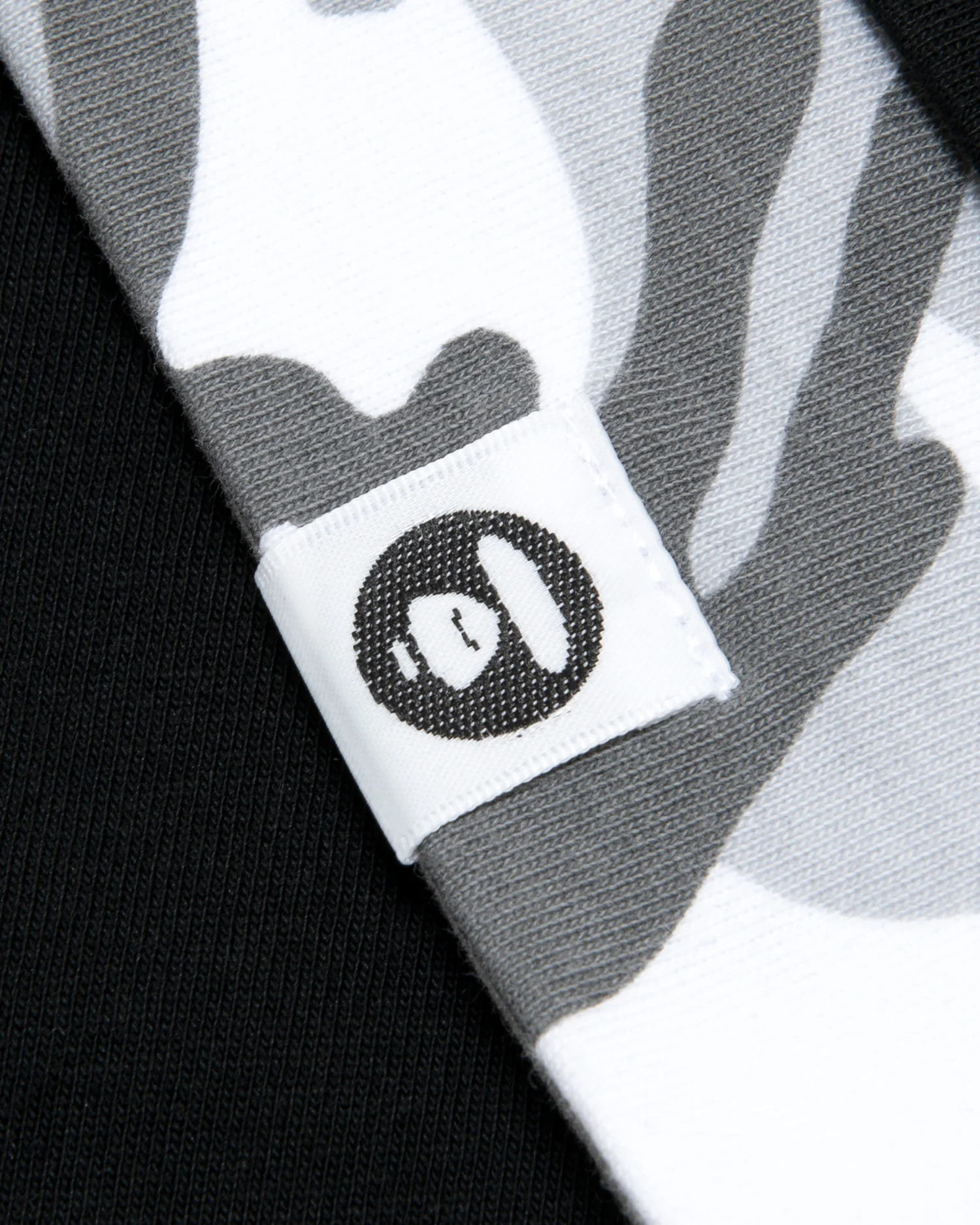 Moonface camo layered hem tee - Image 3