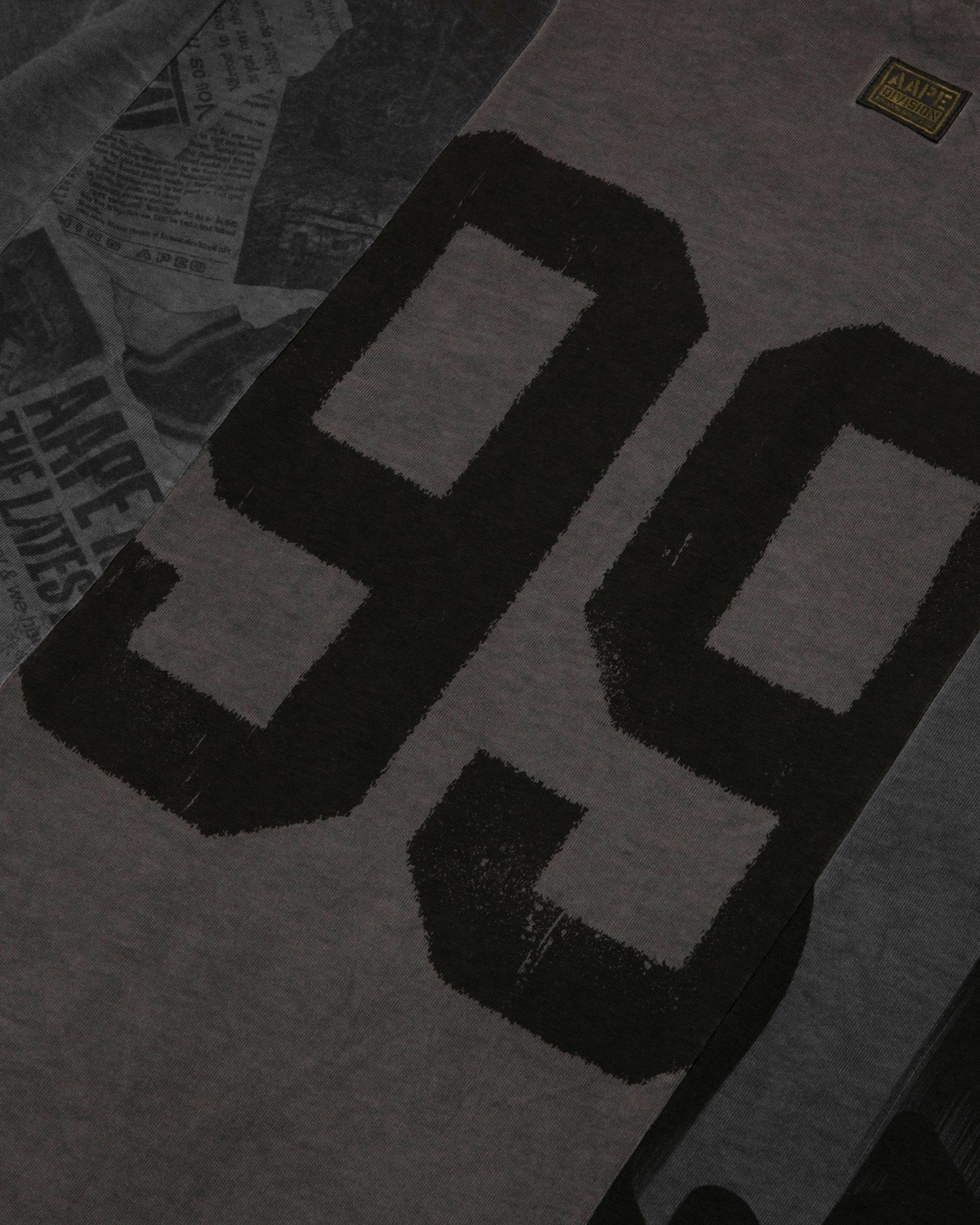 Logo graphic tee - Image 4